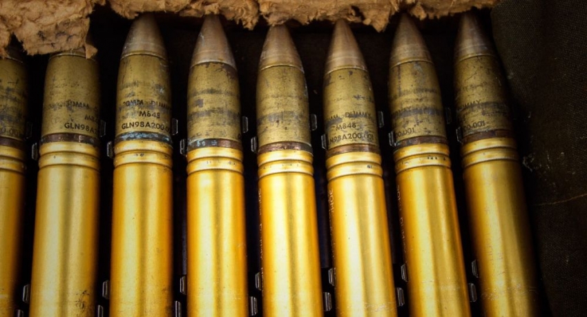 Resistente como el acero: la espuma metálica que detiene balas de gran calibre